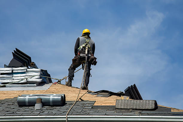 Professional Emergency Roof Repair technician working in Closter, NJ